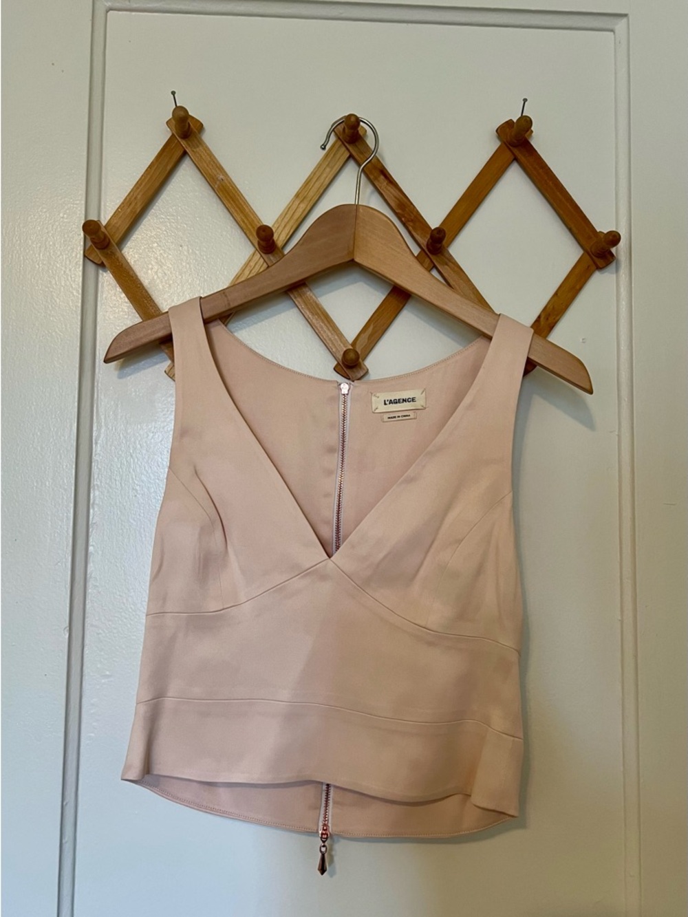L'AGENCE Blush Pink V-Neck Sleeveless Top